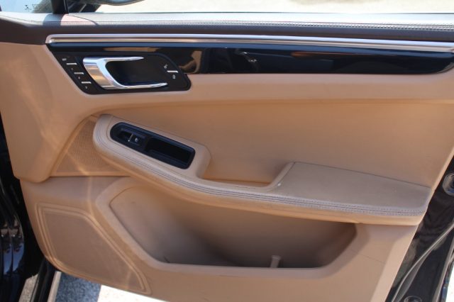 PORSCHE Macan usata, con Controllo trazione