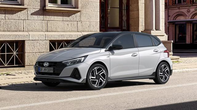 HYUNDAI i20 usata, con Airbag