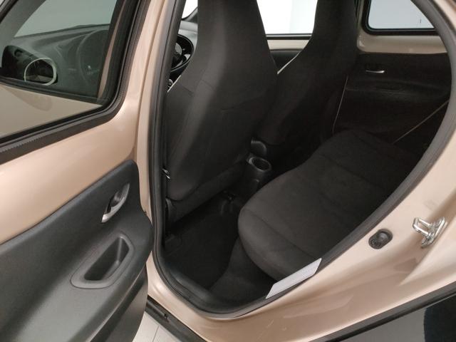 TOYOTA Aygo X usata 42