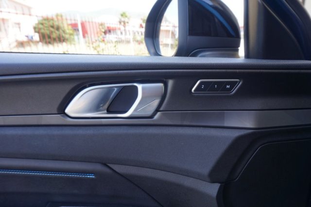 LYNK & CO 01 usata, con Vetri oscurati