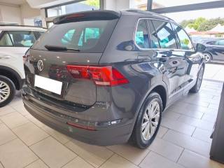 VOLKSWAGEN Tiguan usata, con Autoradio