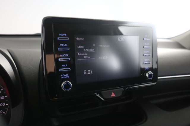 TOYOTA Yaris usata 7
