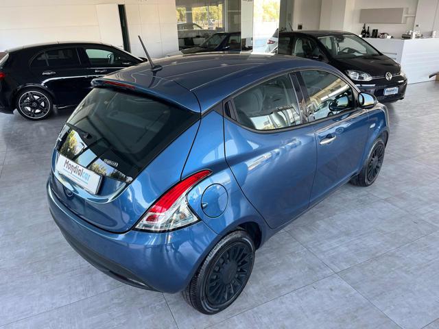 LANCIA Ypsilon usata, con Airbag