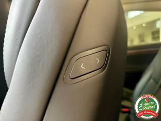 TESLA Model X usata, con Luci diurne LED