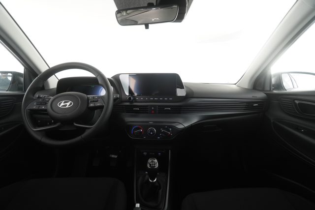HYUNDAI i20 usata 10