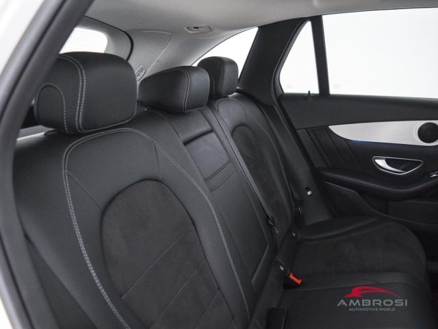 MERCEDES-BENZ GLC 220 usata 10