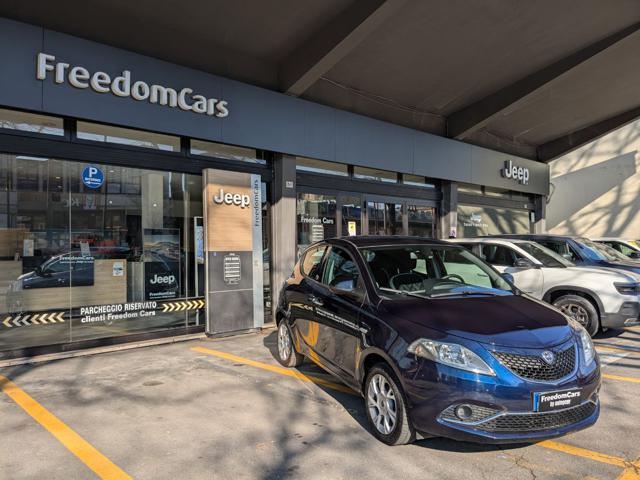 LANCIA Ypsilon usata, con Autoradio