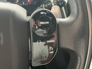 LAND ROVER Range Rover Velar usata, con Frenata d