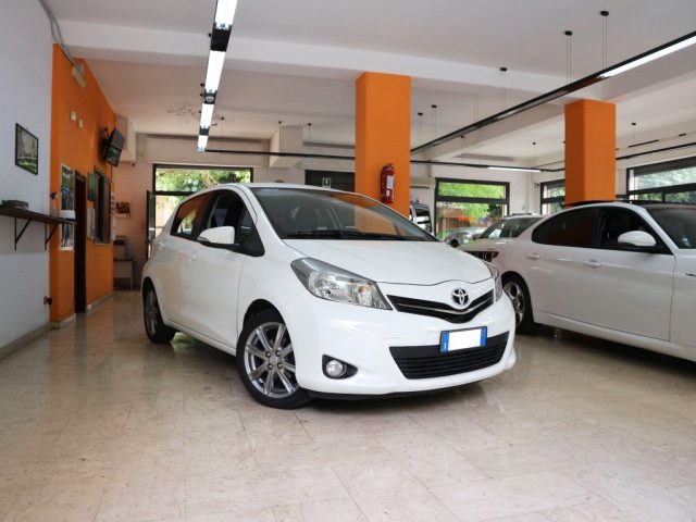TOYOTA Yaris usata, con ABS