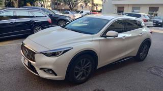 INFINITI Q30 usata, con Airbag