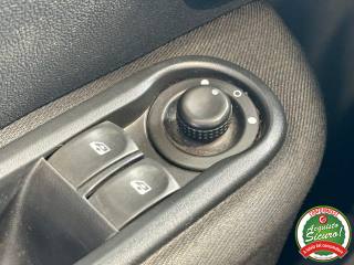 RENAULT Clio usata, con Sedile posteriore sdoppiato