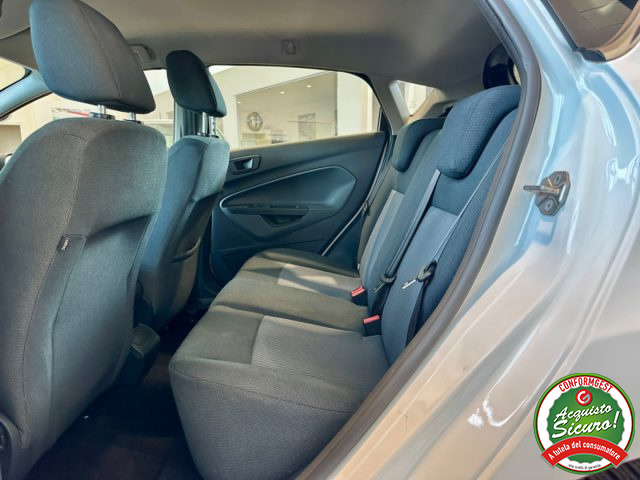 FORD Fiesta usata, con Lettore CD