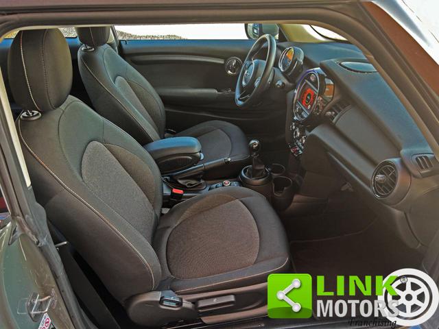 MINI One usata, con USB