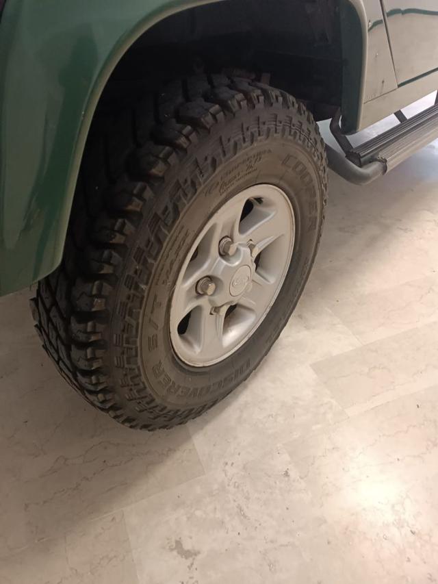 LAND ROVER Defender usata 6