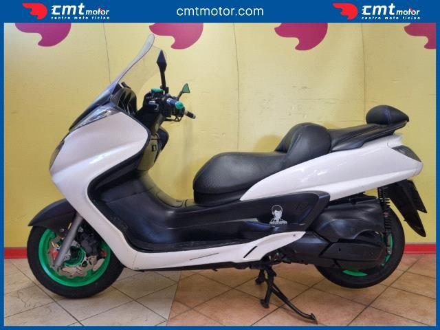 YAMAHA Majesty 400 usata 1