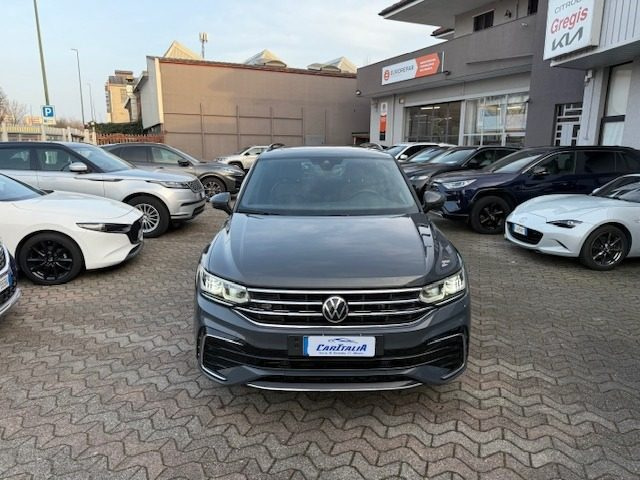 VOLKSWAGEN Tiguan usata, con Airbag