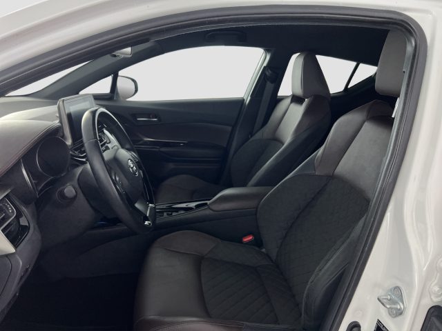 TOYOTA C-HR usata 8