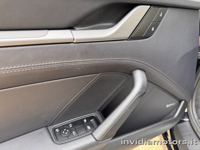 PORSCHE 992 usata, con Climatizzatore