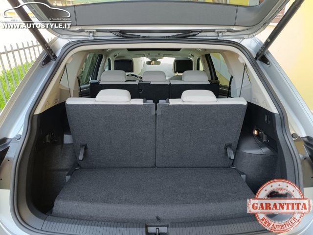 VOLKSWAGEN Tiguan Allspace usata, con Fari Xenon