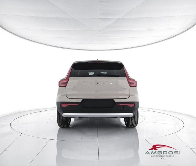 VOLVO XC40 usata 5