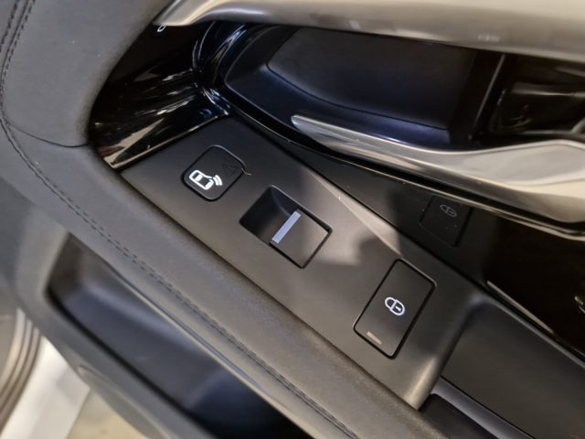 LAND ROVER Range Rover Evoque usata, con Touch screen