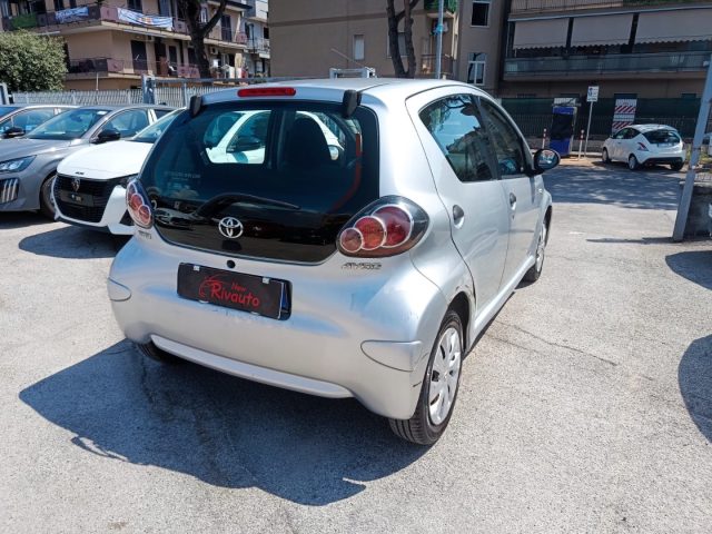 TOYOTA Aygo usata, con Antifurto