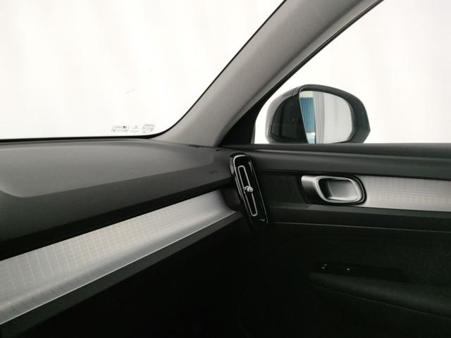 VOLVO XC40 usata, con USB