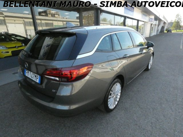 OPEL Astra usata, con Autoradio