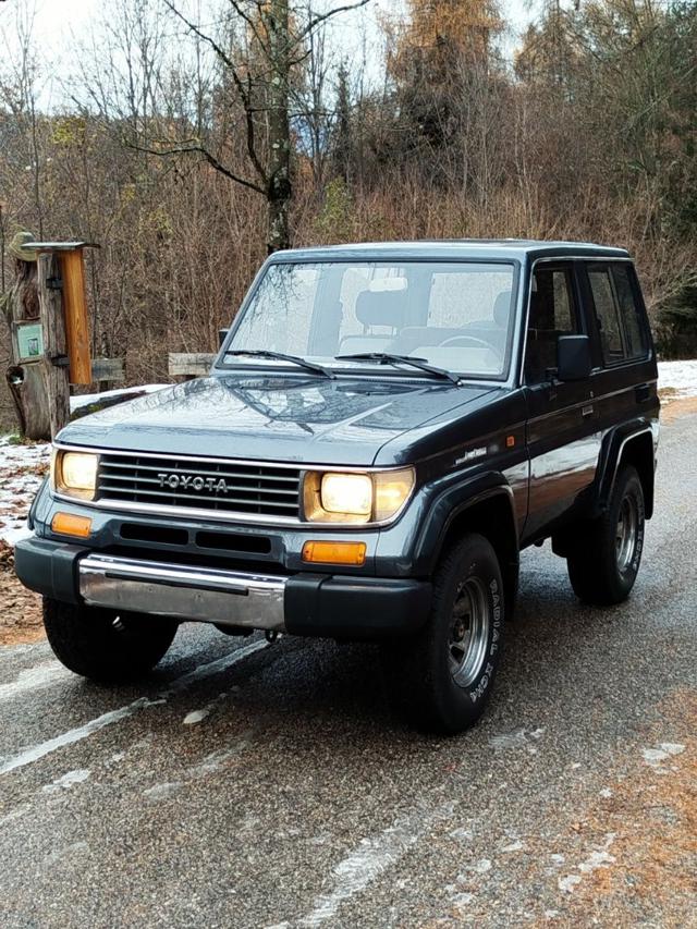 TOYOTA Land Cruiser usata, con Tettuccio apribile