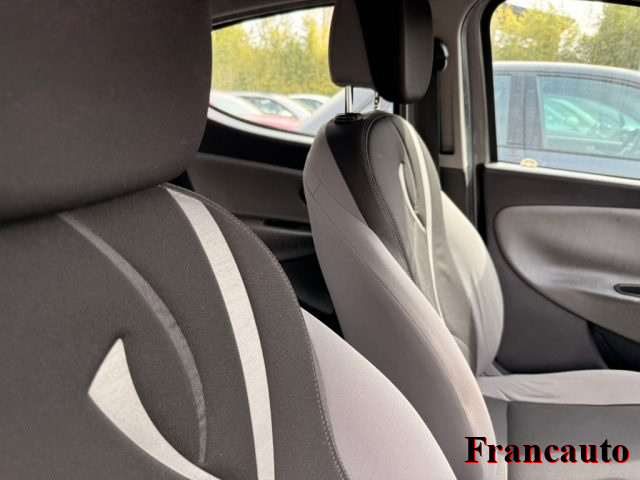 LANCIA Ypsilon usata, con Controllo trazione