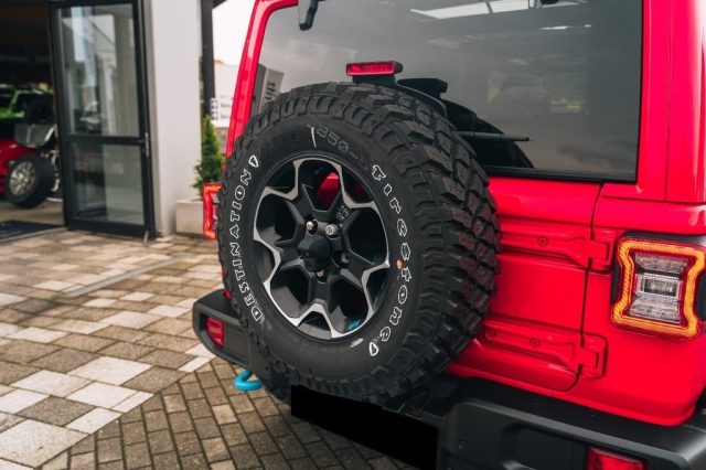 JEEP Wrangler usata, con Autoradio