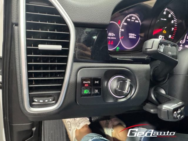 PORSCHE Cayenne usata, con Lettore CD