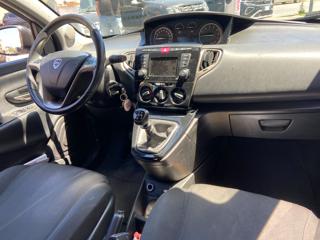 LANCIA Ypsilon usata, con Park Distance Control