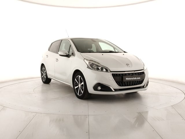 PEUGEOT 208 usata, con Autoradio