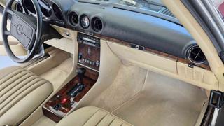 MERCEDES-BENZ SL 560 usata, con Cerchi in lega