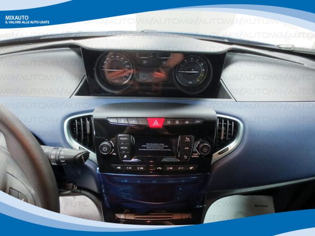 LANCIA Ypsilon usata, con Autoradio