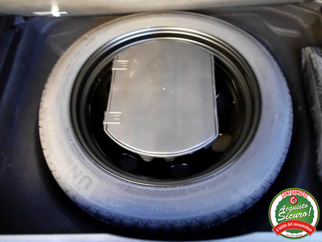 PEUGEOT 3008 usata, con Sensori di parcheggio posteriori