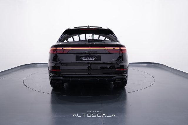 AUDI Q8 usata, con Alzacristalli elettrici
