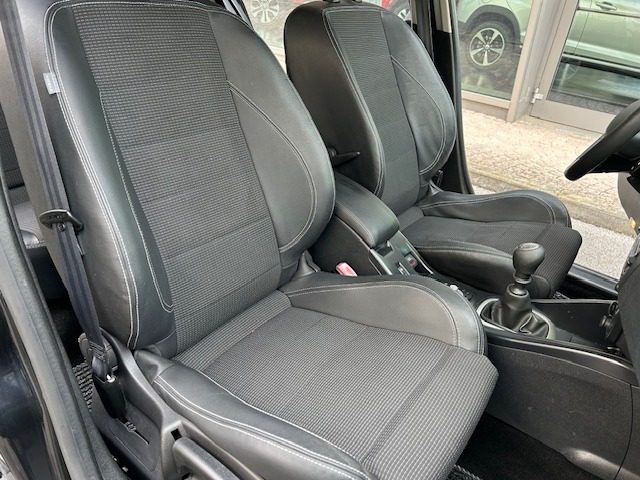 RENAULT Megane usata, con Controllo automatico clima