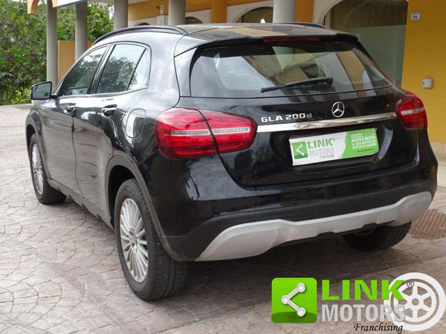 MERCEDES-BENZ GLA 200 usata, con Chiusura centralizzata