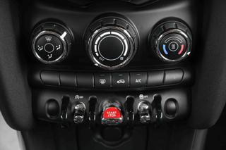 MINI One usata, con USB