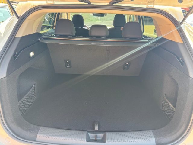 MG HS usata, con ESP