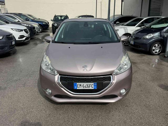PEUGEOT 208 usata, con Airbag