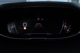PEUGEOT 5008 usata, con Supporto lombare