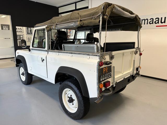 LAND ROVER Defender usata 6