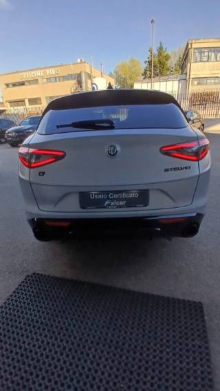 ALFA ROMEO Stelvio usata, con Alzacristalli elettrici