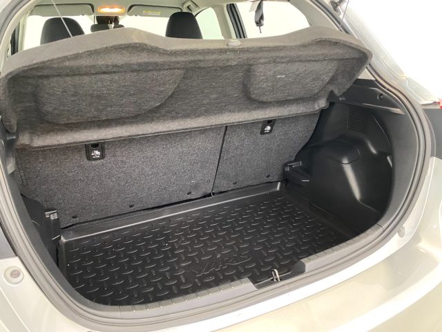 TOYOTA Yaris usata, con Fendinebbia