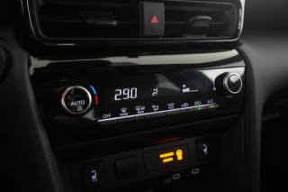 TOYOTA Yaris Cross usata 11