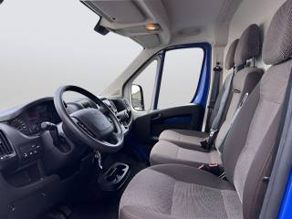 PEUGEOT Boxer usata, con Bluetooth