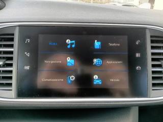 PEUGEOT 308 usata, con Sedile posteriore sdoppiato